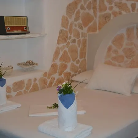 Lucas A Gialos Apartment Alopronia